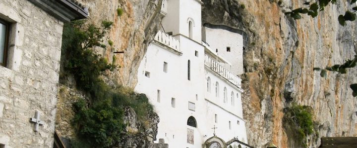 sanjati manastir značenje sna